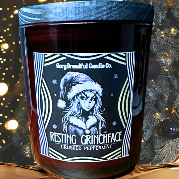 Resting Grinchface Luxury Crackling Wooden Wick Candle: Crushed Peppermint Scent - Picture 5 of 9